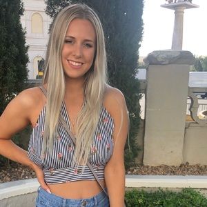 Meet your Posher, Carly